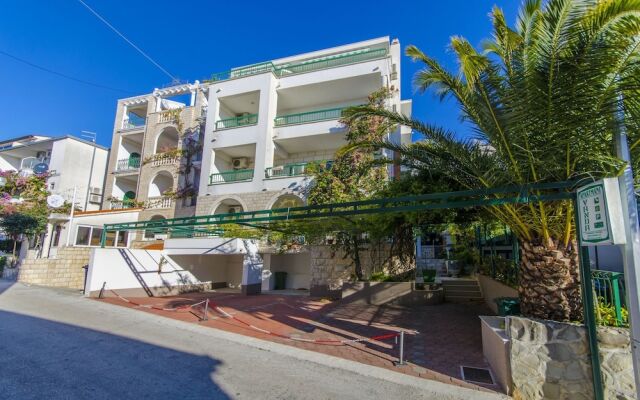 Apartments Ana