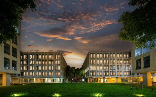 Holiday Inn Express Shanghai Pujiang by IHG