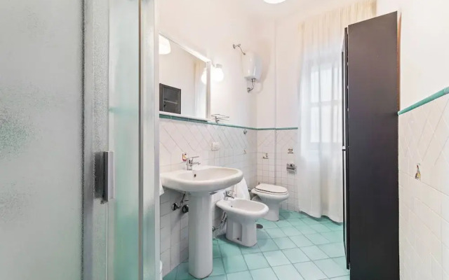 Vietri sul Mare Roomy Flat with Parking