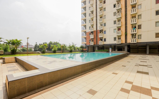 OYO 744 Cibubur Village Apartment