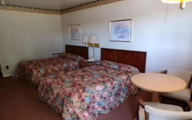 Hotel O Relax Inn Lewisburg near I-64