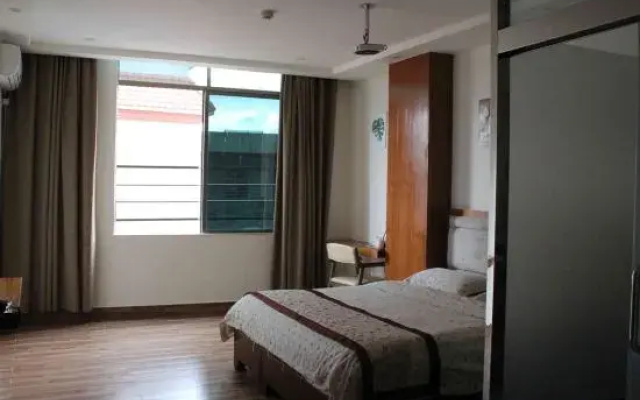 Shuoyu jiari Hotel (Danzhou bus station)