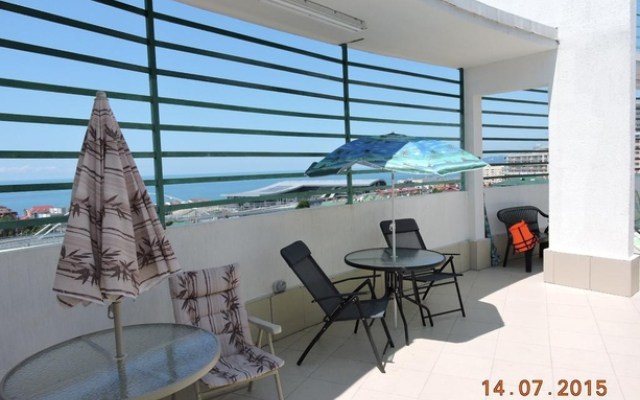 Изумрудный