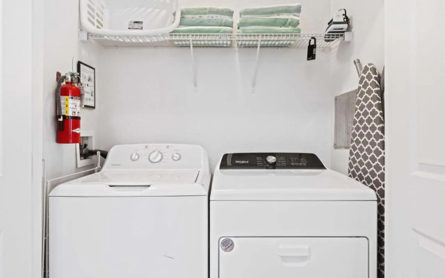 Renovated Condo by Convention Center & I-drive