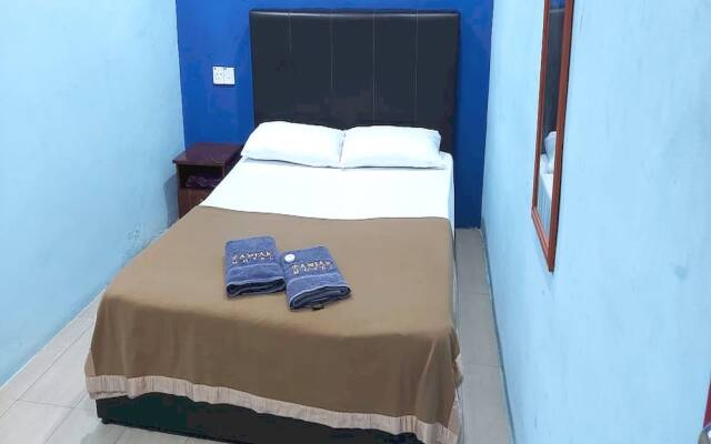 OYO 90937 Tanjak Hotel