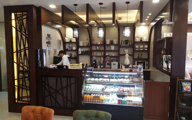 Laperla Hotel