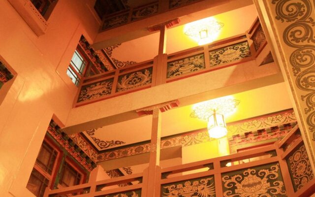 Tashitakge Hotel