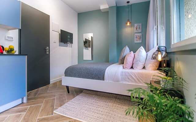 Monochrome Rothschild - Smart Hotel by Loginn Tel Aviv