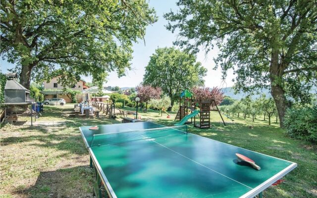 Stunning Home in Acquasparta -tr- With Wifi and 9 Bedrooms
