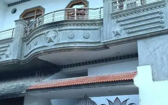 Oyo 807606 Hotal Ar Palace