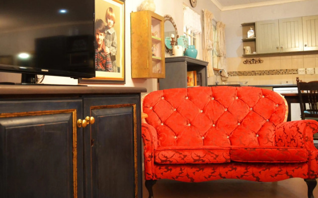 Versailles Self-Catering