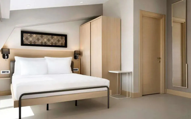 Hawthorn Suites By Wyndam