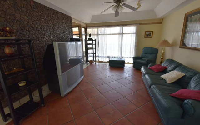 Puerto Carrillo Hotel