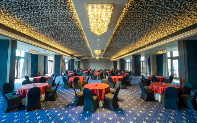 Essentia Luxury Hotel Indore