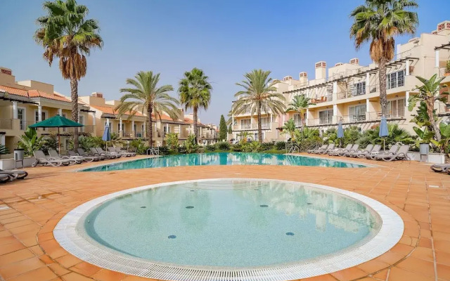 Vilamoura Garden Apartment by Homing