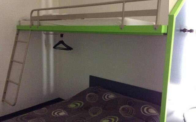 Lemon Hotel Saint Omer