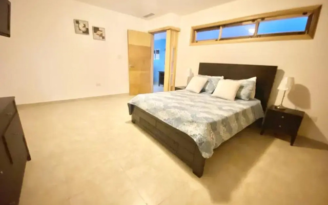 Marbella Towers gorgeous 3BR Apt , Beachfront