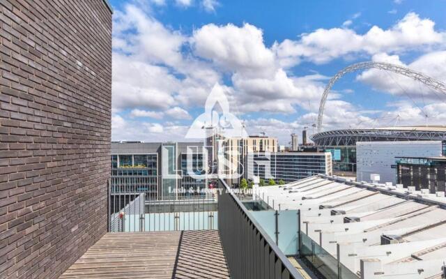 Modern, Stylish PENTHOUSE Apartment next to Wembley Stadium!