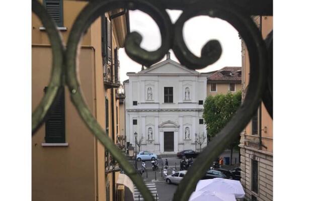 Palazzo Teatro Vecchio-Holiday Suites Salò