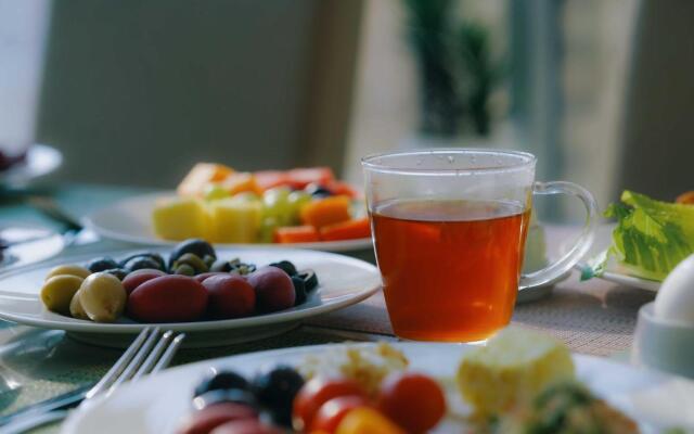 Nour Al Thuria Hotel