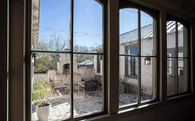 Charming Hill Country Getaway in Texas