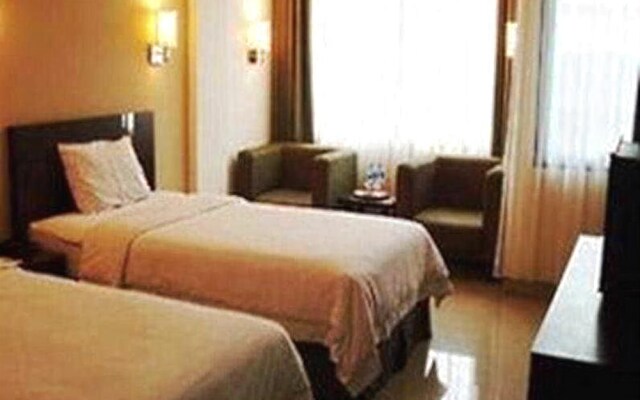 Naval Hotel
