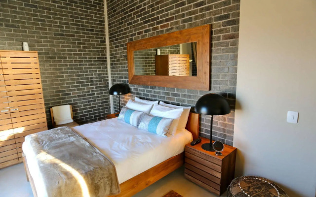 Pelican Point Lodge