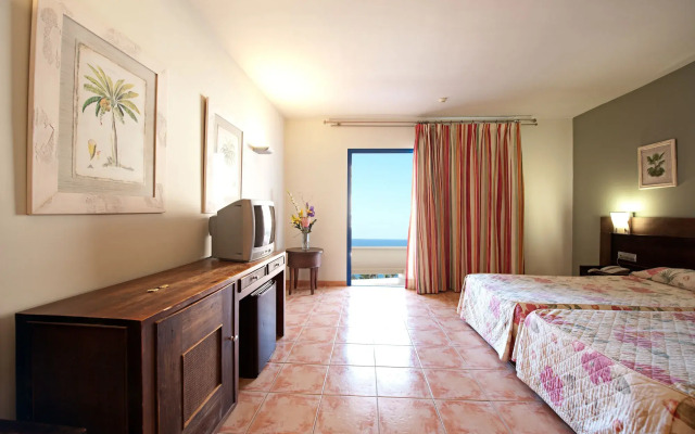 LIVVO Lago Taurito Hotel & Aquapark All Inclusive