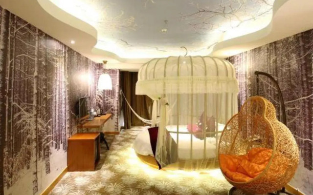 Grand Nest Hotel