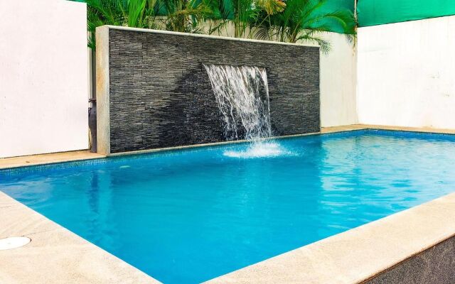 FabHotel The X and Z Calangute