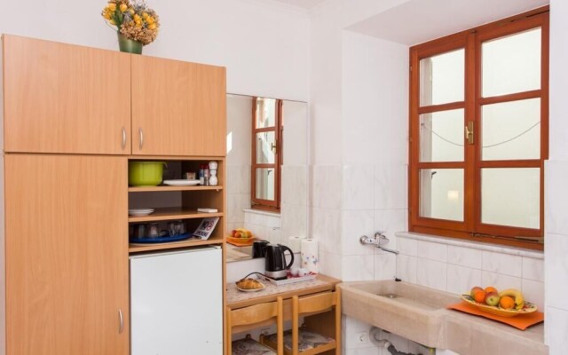 Rooms Lovrijenac