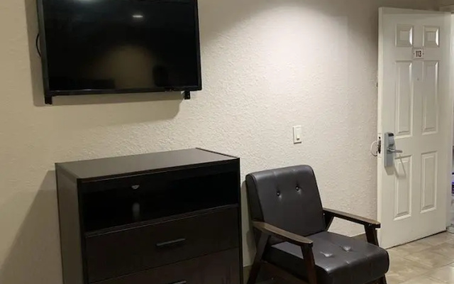 Luxury Inn and Suites