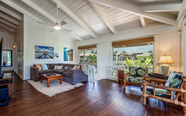 Hale Naninoa 5 Bedroom Home by RedAwning