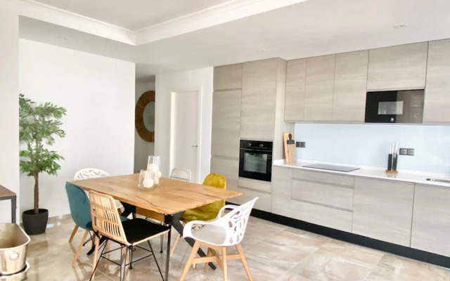 21052 - Heavenly Views From Frontline Penthouse