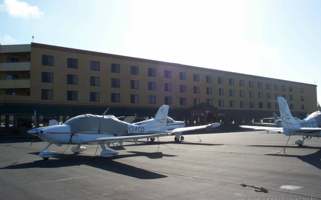 Radisson Hotel Santa Maria