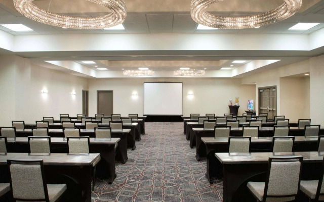 Embassy Suites by Hilton Las Vegas