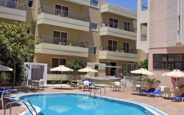 Michel Apartments