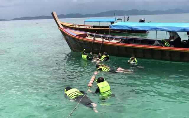 Ranong PK Guest house and Studio
