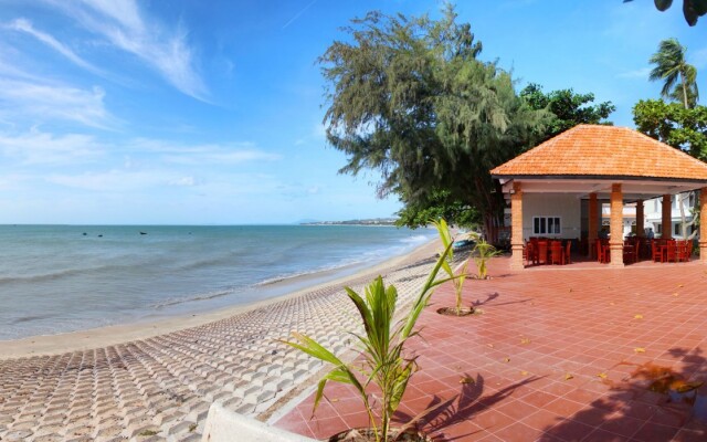 SandBeach Resort