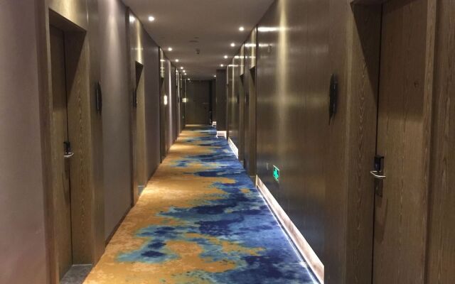 Lifu Hotel Shachong Metro Branch