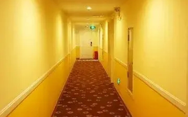 Jinjiang Inn North Station Huigong Plaza Hotel