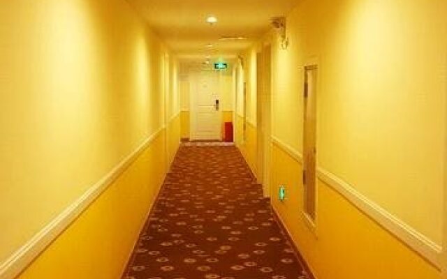 Homeinn Hotel (Shenyangbei Railway Station Huigong Square)