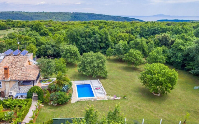 Stunning Home in Valtura With Wifi and 3 Bedrooms