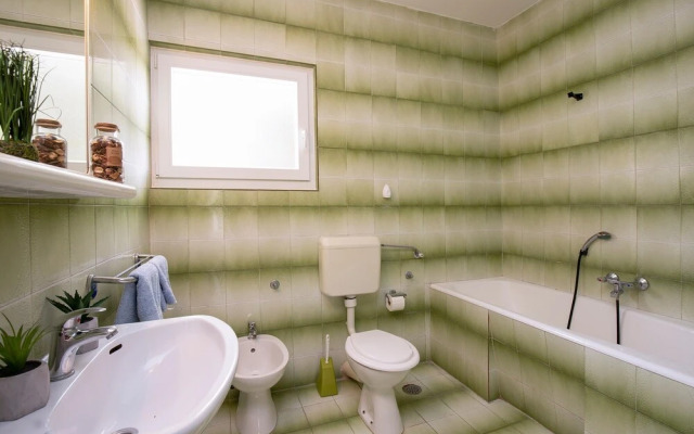 Beachfront Apartment Gaj 6