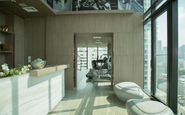 Circle Sukhumvit 11#Luxury#Pool#Gym#BTS Nana&MRT Sukhumvit#1BR#Max4ppl