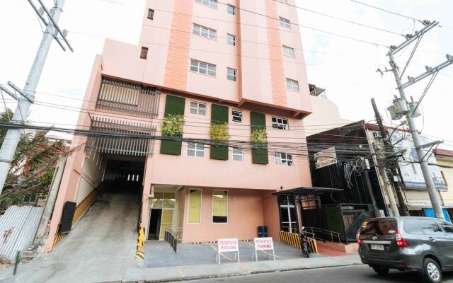 RedDoorz Plus @ RSG SS Residens Vito Cruz