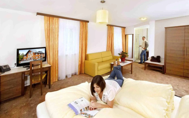 EB Hotel Garni