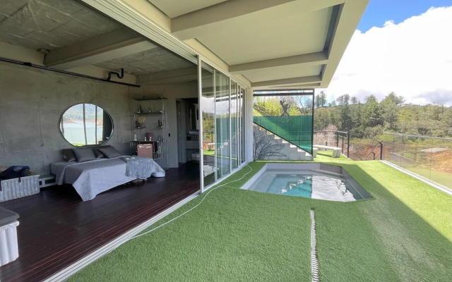 EleMYNT LifeStyle Hotel