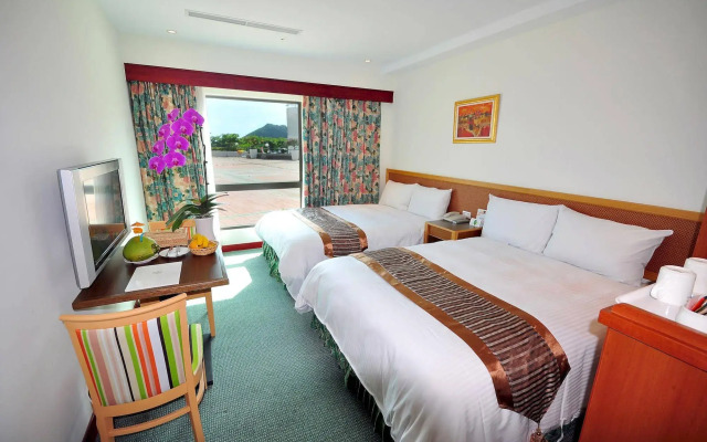 Howard Kenting Wonder House