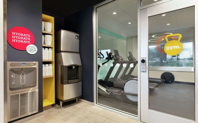 Tru by Hilton Houston Webster NASA